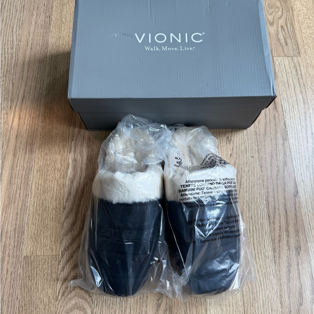 Vionic Women's Black and Cream Slippers